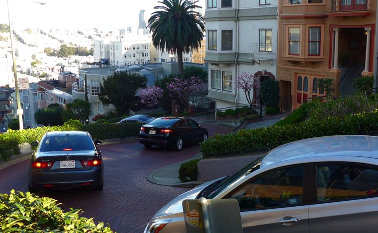 見事なまでのS字カーブ。<br />
