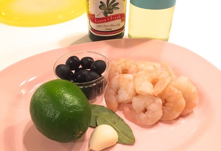 えびと黒オリーブの炒め蒸し