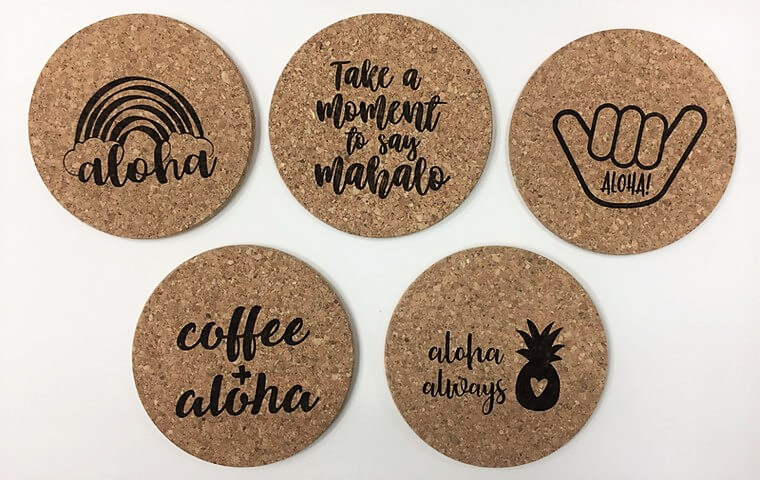 お土産の定番中の定番！コルクだから吸水性抜群です。コースター＄7.00（１枚）