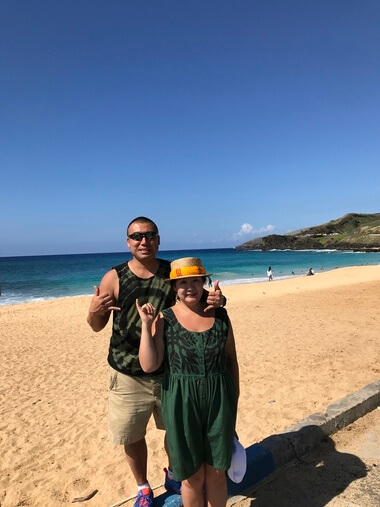 全米ナンバーワンのビーチにも選ばれたオアフ島の東側にあるワイマナロビーチにて。