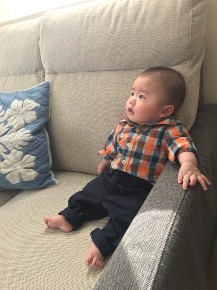 子供用オーバーオールで一世を風靡した子供服の世界的なブランド「OshKosh」上下合わせて〜＄30.00（ワイケレ・プレミアム・アウトレット）