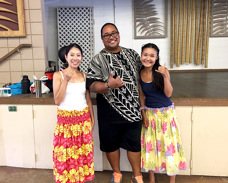 日本でもお馴染みのKumu Hula Nālani Kealeのレッスンはワイキキ・コミュニティ・センターで受けることができます。