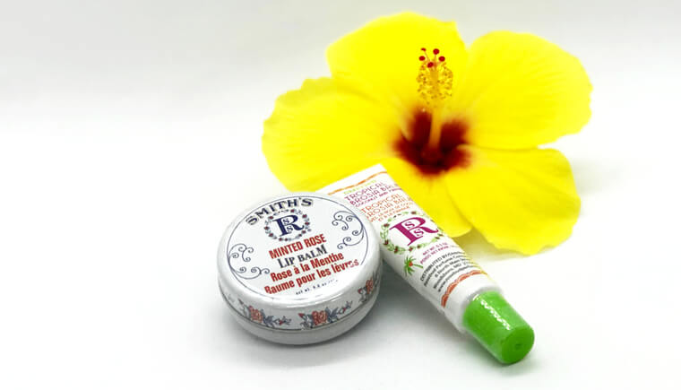 Minted Roseリップバーム＄7.00とトロピカルなリップバーム＄7.00。グルテンフリーの商品です。（アラモアナセンター／セフォラ）