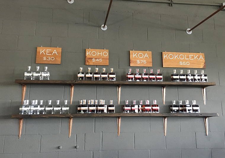 1本＄30-75。施設では試飲も楽しめ、ラムの蒸留についても学べるツアーも行っています。<br />
