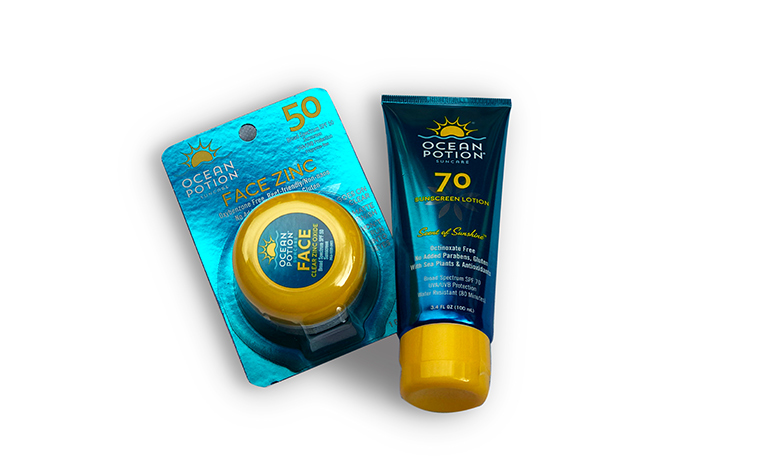 海に悪影響を及ぼす成分を含まない日焼け止め。肌にも優しいと根強い人気。左/顔用＄12.99・右/日焼けローション＄12.99（ターゲットにて）