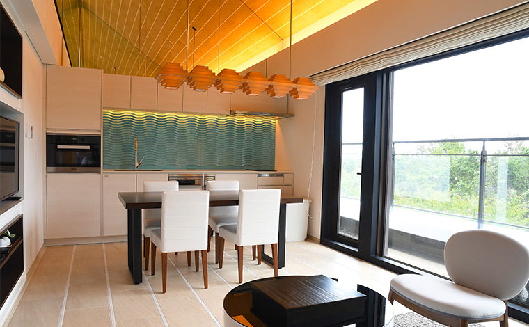 ただいま！と言いたくなるコテージ内観