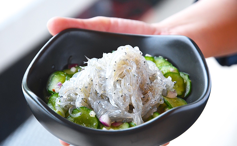 小田原ならではの透明感ある生しらす