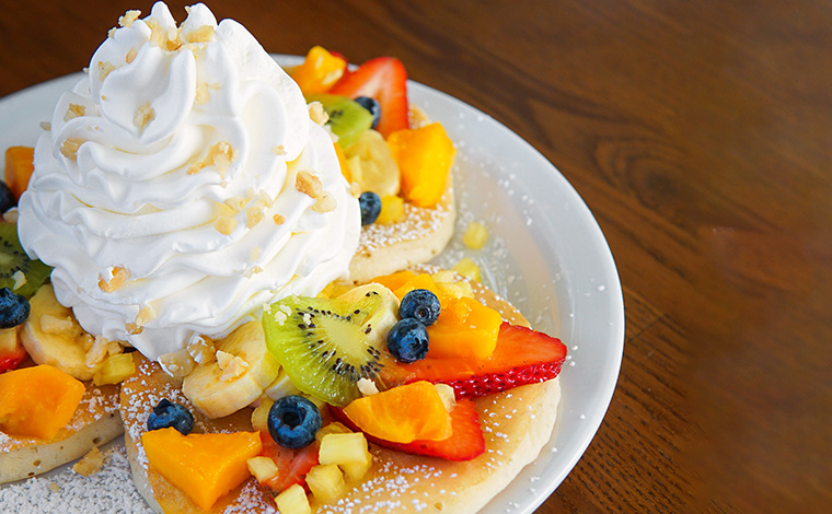 写真提供：<a href='https://eggsnthings.com' target='_blank'>Eggs 'n Things Hawaii</a>