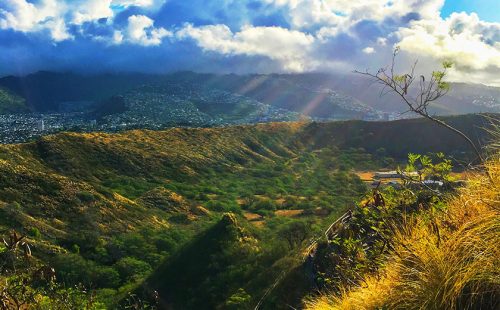 ハワイの大自然を味わう絶景ハイキング！家族みんなで楽しめるおすすめの場所をご紹介