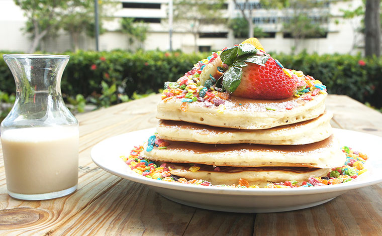 ‘MILK N' CEREAL’　PANCAKES 　$13