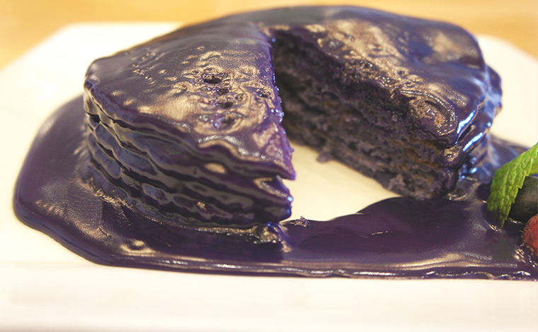 Ube Pancakes 　$13.50