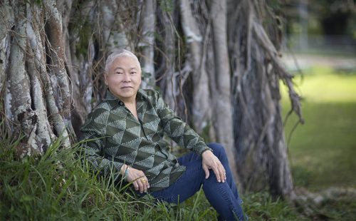 ハワイ伝統のアロハシャツ。「Aloha」に込めた祈りで、日本とハワイを繋ぐ。