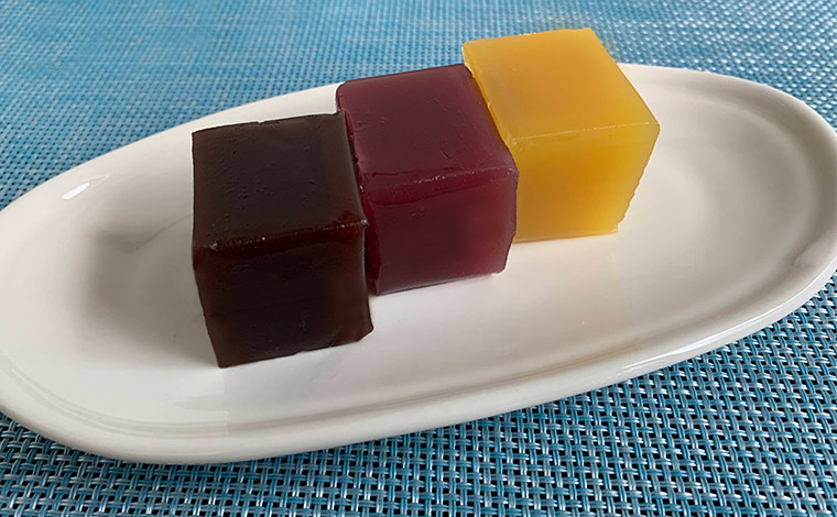 個別包装されているので、手を汚さずに気軽にいただけます。