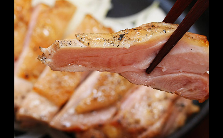 写真提供：神戸BAR 仲々