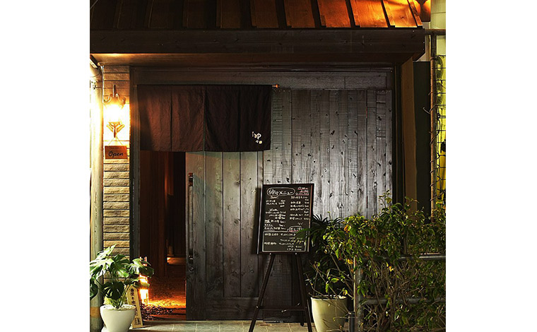 写真提供：神戸BAR 仲々