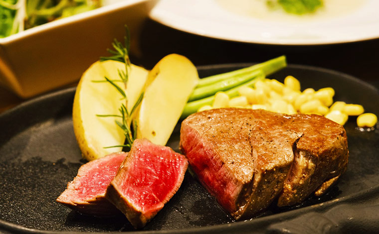 写真提供：琉球BEEF＆BEER