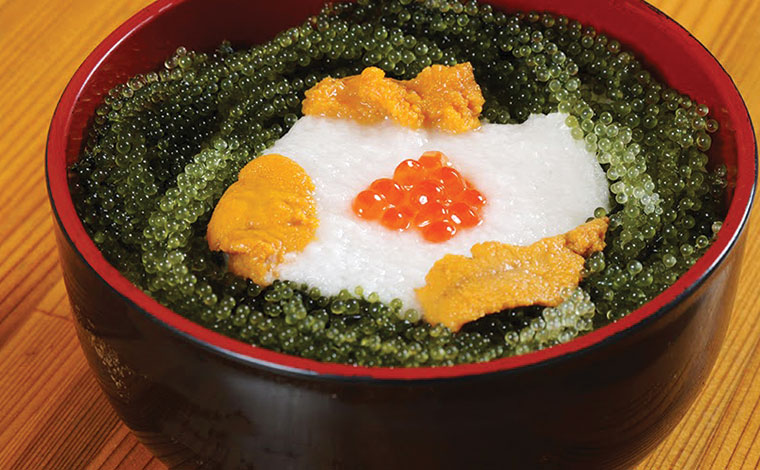 海ぶどう丼　1,300円　写真提供：沖縄美ら島財団