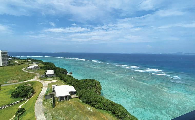 ザ・ビーチリゾート瀬底・ヒルトンクラブのベランダからの眺め