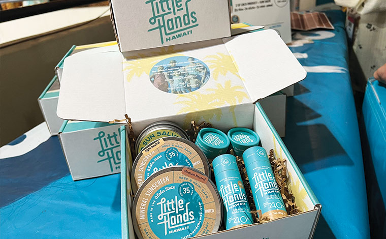 お洒落なボックス入りの、お得な日焼け止めセットも発見！75ドル。