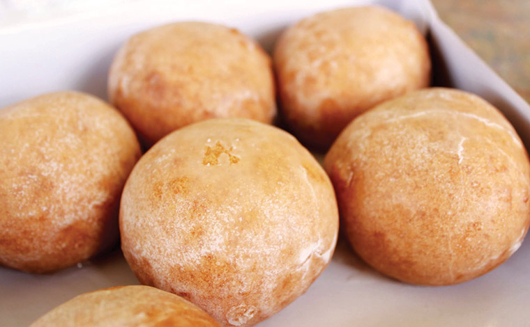 グレイズ・モチザダ（モチ・マラサダ）は各3.10ドル