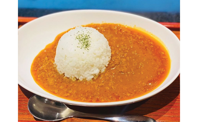 アグー豚入りキーマカレー（1,200円）(写真提供:MRK’T 「CHIM DON DON」)
