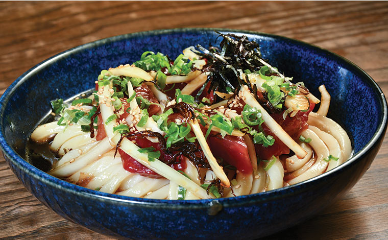 アヒポケうどん　通常29ドル　ハッピーアワー価格26ドル