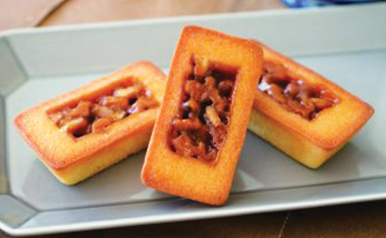 ローストくるみのキャラメルフィナンシェ　5個入り1,242円（税込）<br />
写真提供：ちぼりスイーツファクトリー