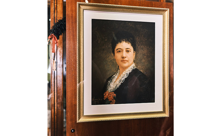 ビショップ博物館に展示されているバニース・パウアヒ王女の肖像画  <br />
写真提供：Hawaii Tourism Authority (HTA) / Ben Ono