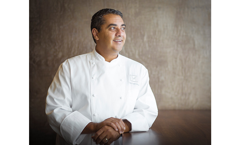 シェフのマイケル・ミーナ氏<br />
写真提供：ストリップステーキ　ア・マイケル・ミーナ・レストラン<br />
