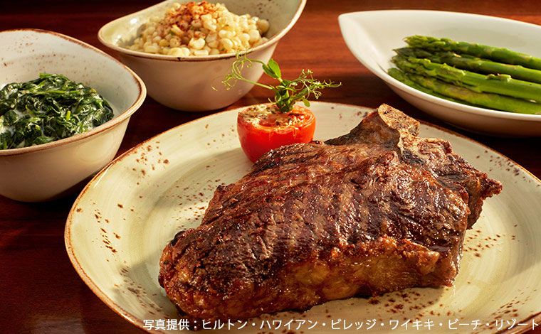 ハワイ旅行で外せない！ワイキキの人気グルメのステーキと焼肉