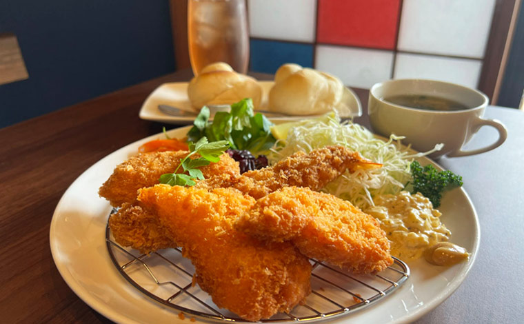 写真提供：Café・バル 優