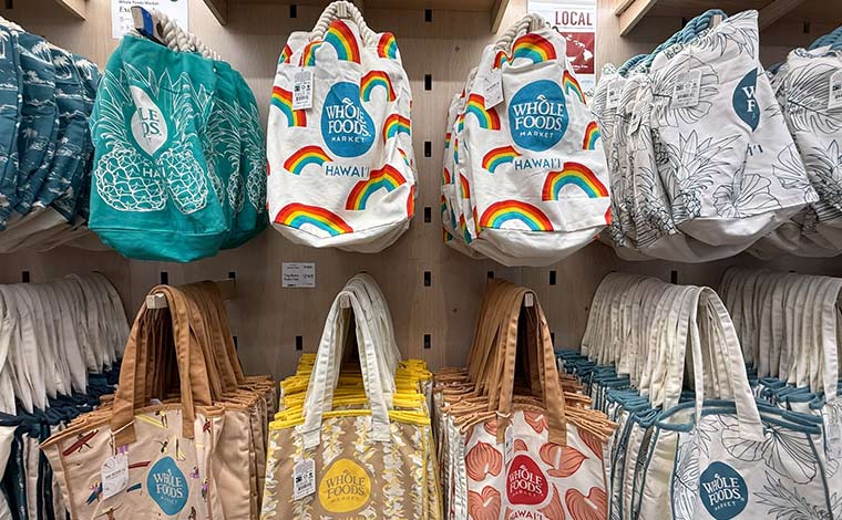 種類豊富な人気のホールフーズ・マーケットのトートバッグ。持ち手がロープタイプのトートバッグ24.99ドル