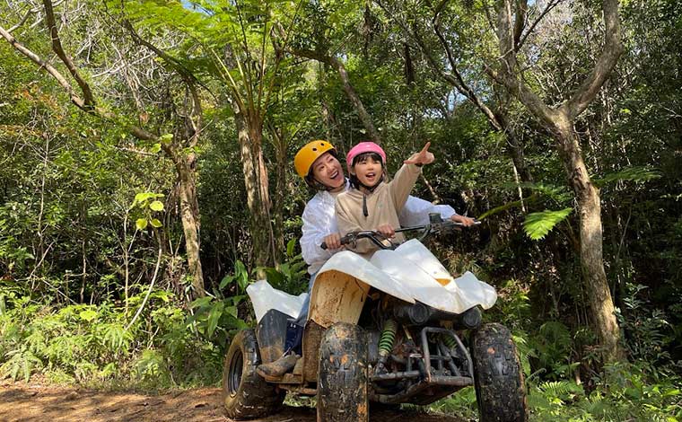 写真提供：沖縄どきどきツアーズ