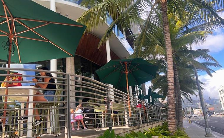 1階のイートインスペース